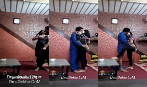 Sexy Cute Bhabhi Ne padoshi se apni chut ki garmi mitwayi chudh k