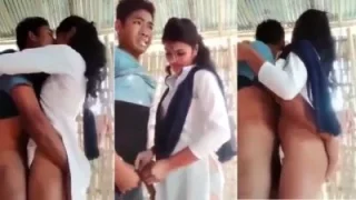 College Wali Ne Tin Shed Mein Lover Ko Assamese Style Pel Diya
